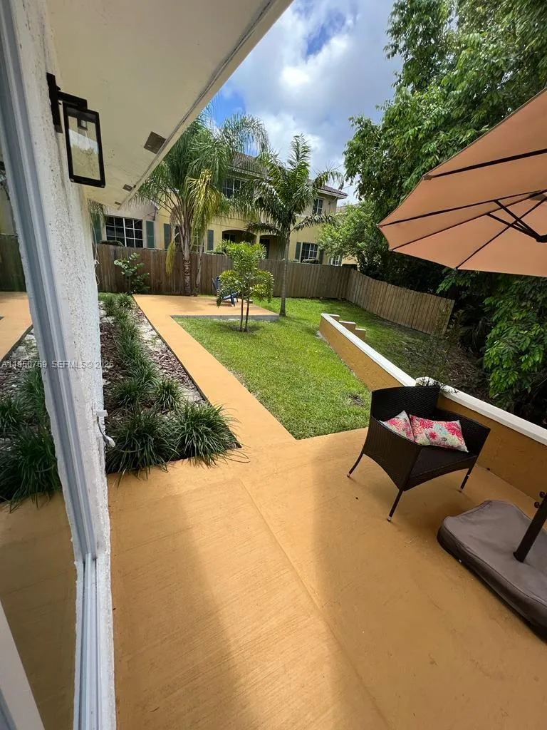 6120 SW 19th St, North Lauderdale, FL 33068 photo 2