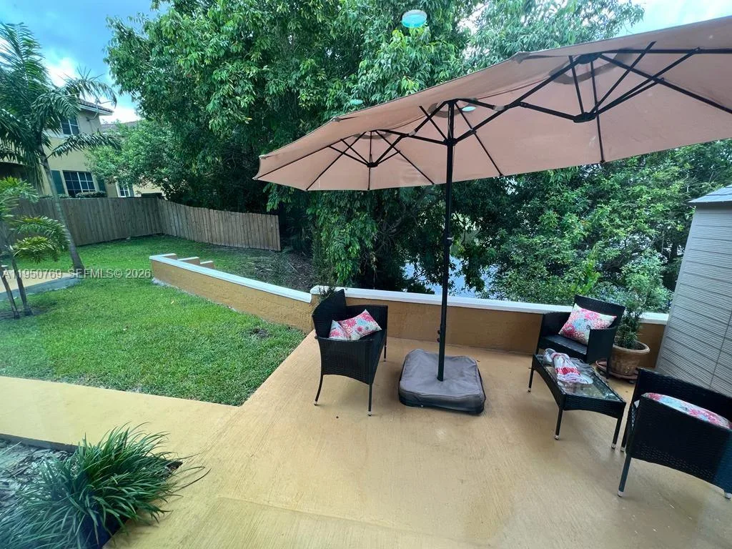 6120 SW 19th St, North Lauderdale, FL 33068 photo 3
