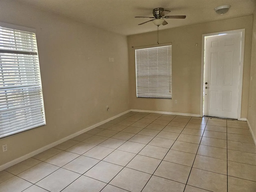 3255 NW 31ST Terrace, Oakland Park, FL 33309 photo 4