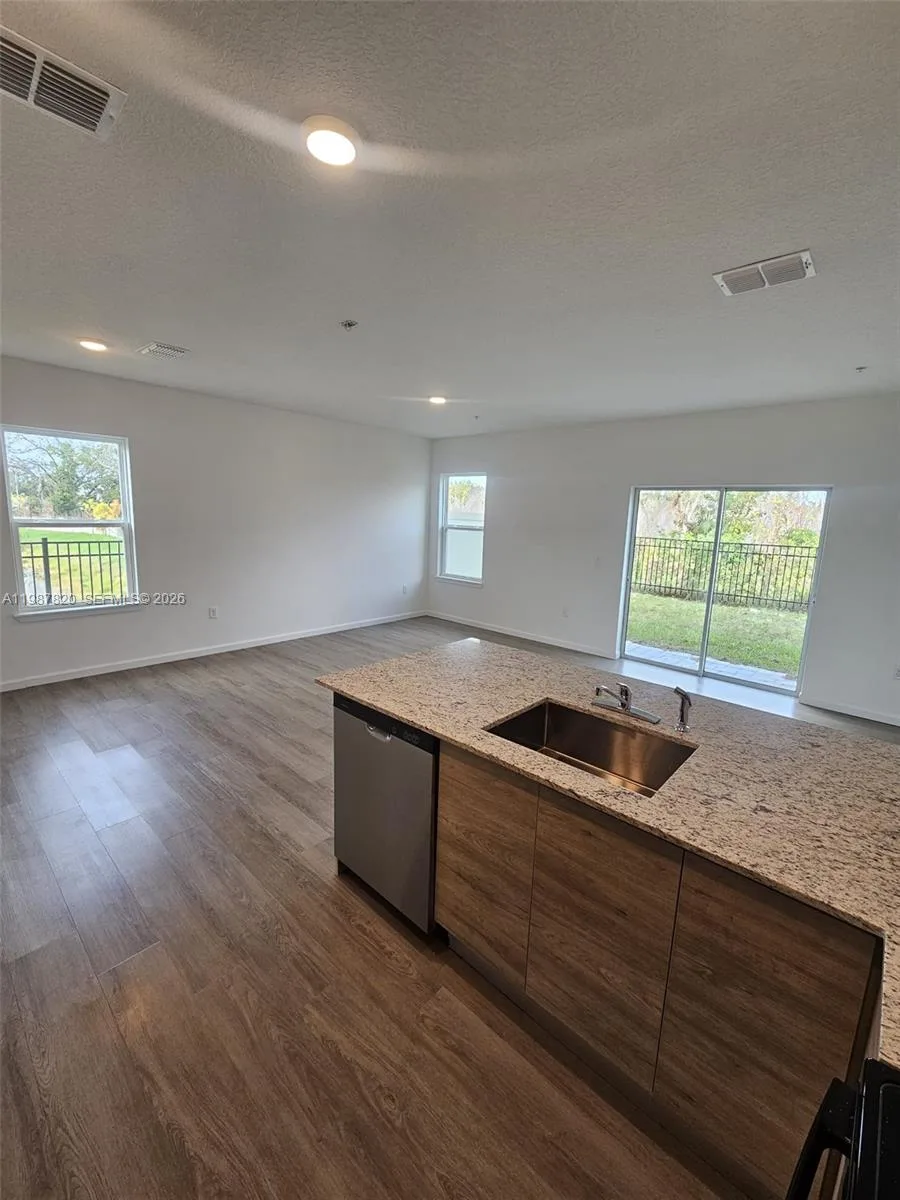 1201 Southstation PL # 101, Orlando, FL 32809 photo 12