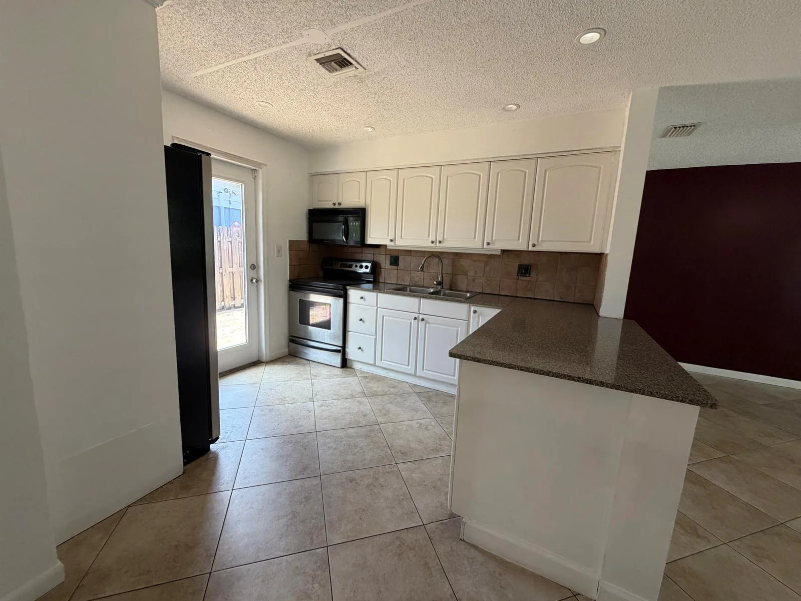 4250 NE 12th Avenue, Pompano Beach, FL 33064 photo 4