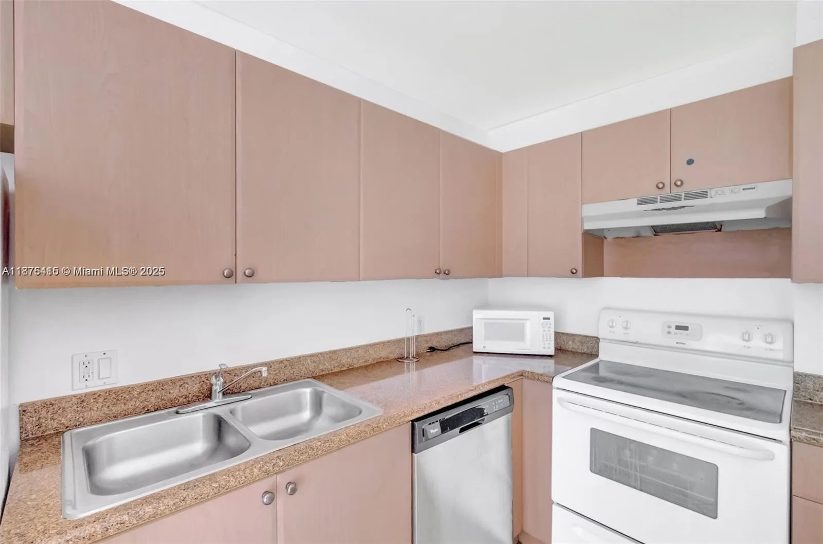 2280 SW 32nd Ave # 305, Miami, FL 33145 photo 6