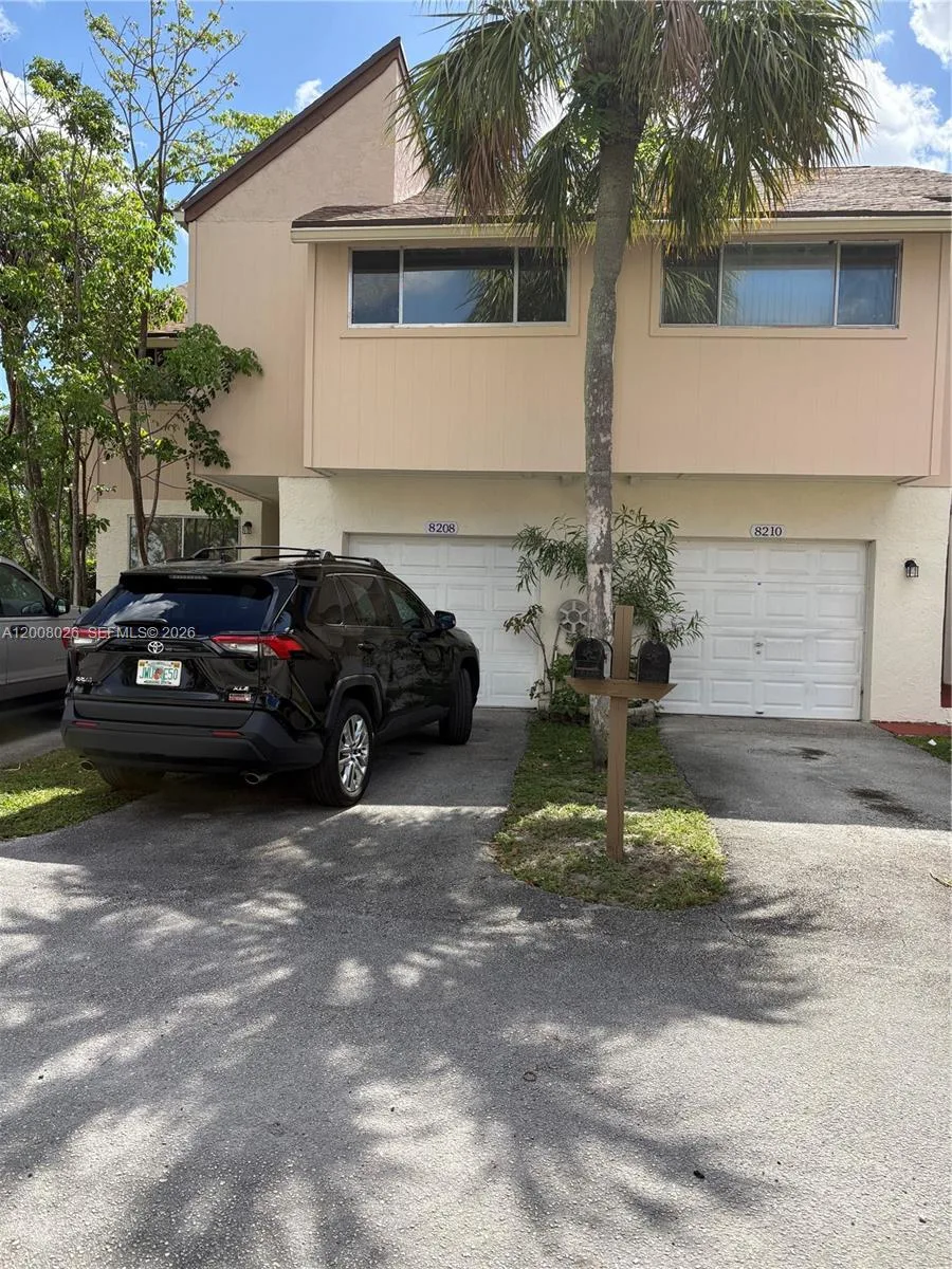 8208 NW 9th Ct # 1, Plantation, FL 33324 photo 2
