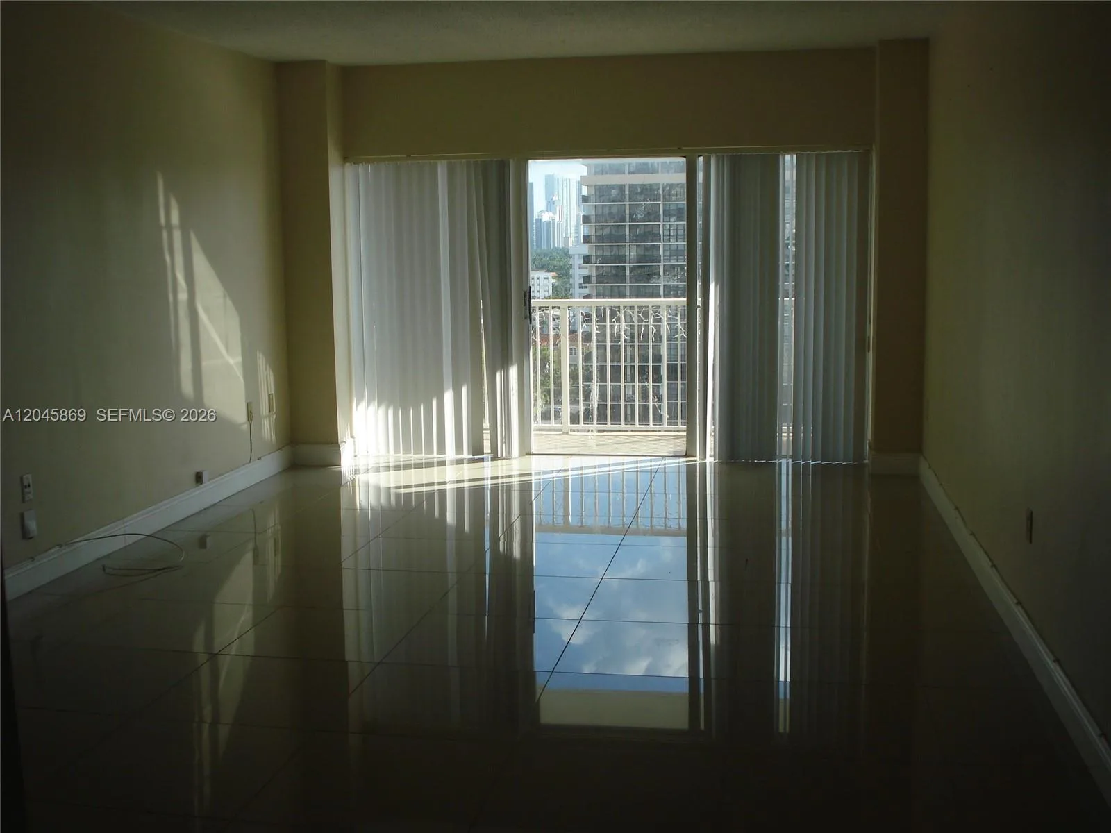1965 S Ocean Dr # 10P, Hallandale Beach, FL 33009 photo 2