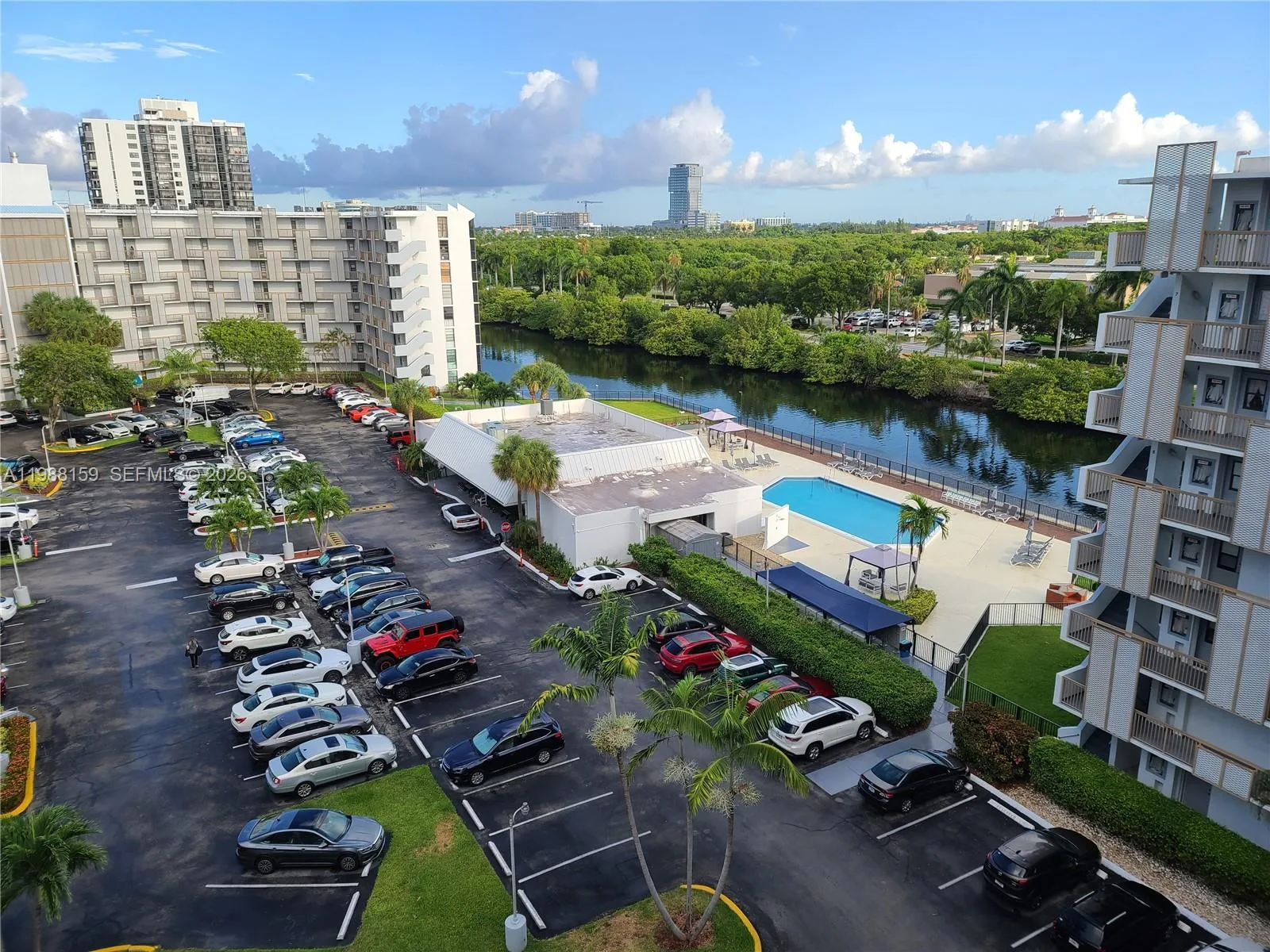 3475 N Country Club Dr # 202, Aventura, FL 33180 photo 3