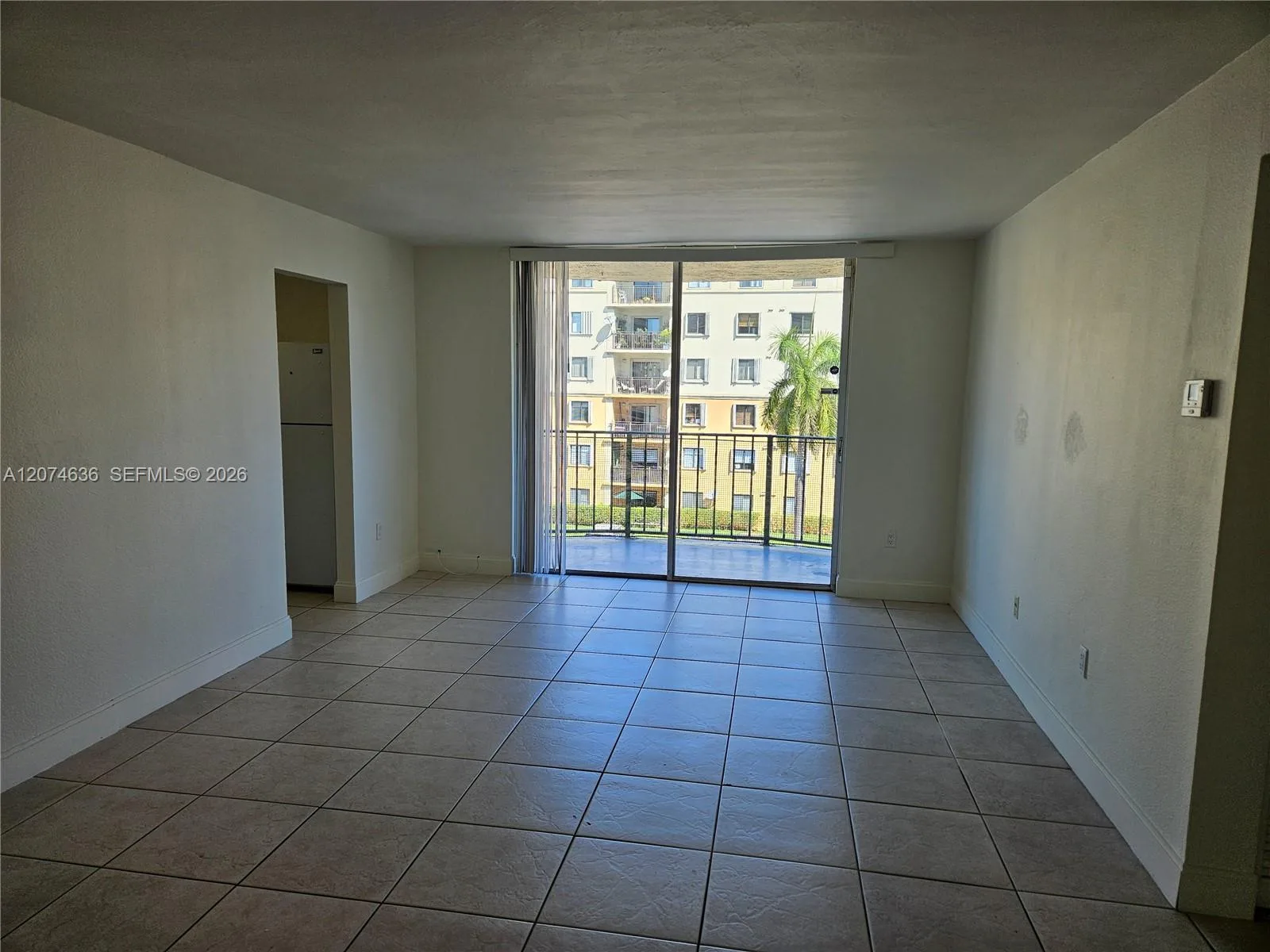 9320 Fontainebleau Blvd # 401, Miami, FL 33172 photo 4