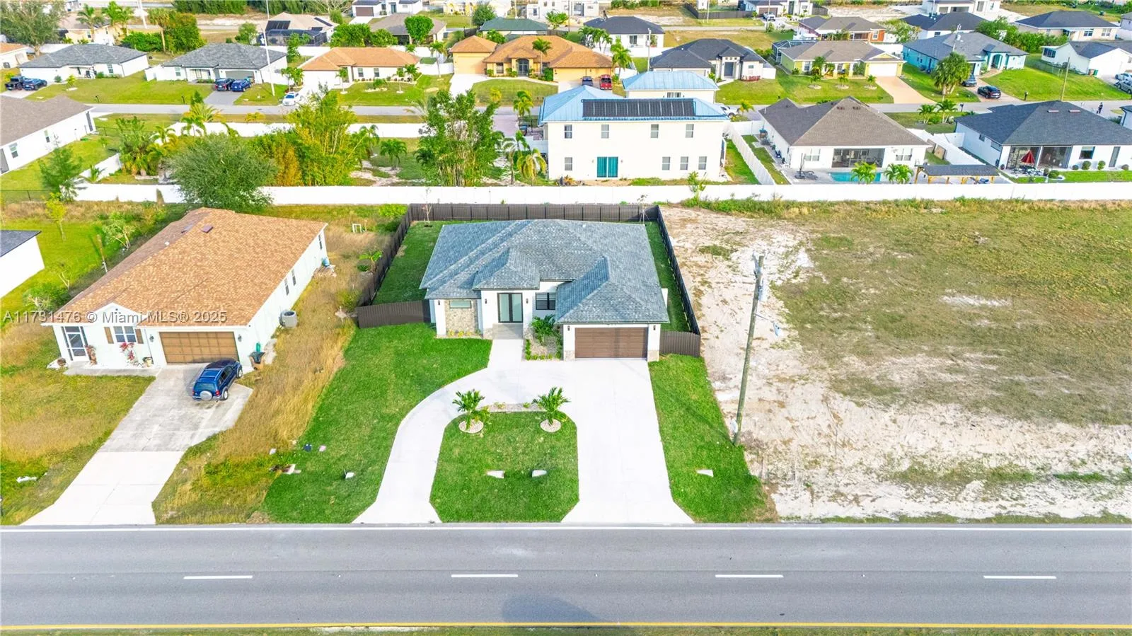 417 NELSON RD N, Cape Coral, FL 33993 photo 5