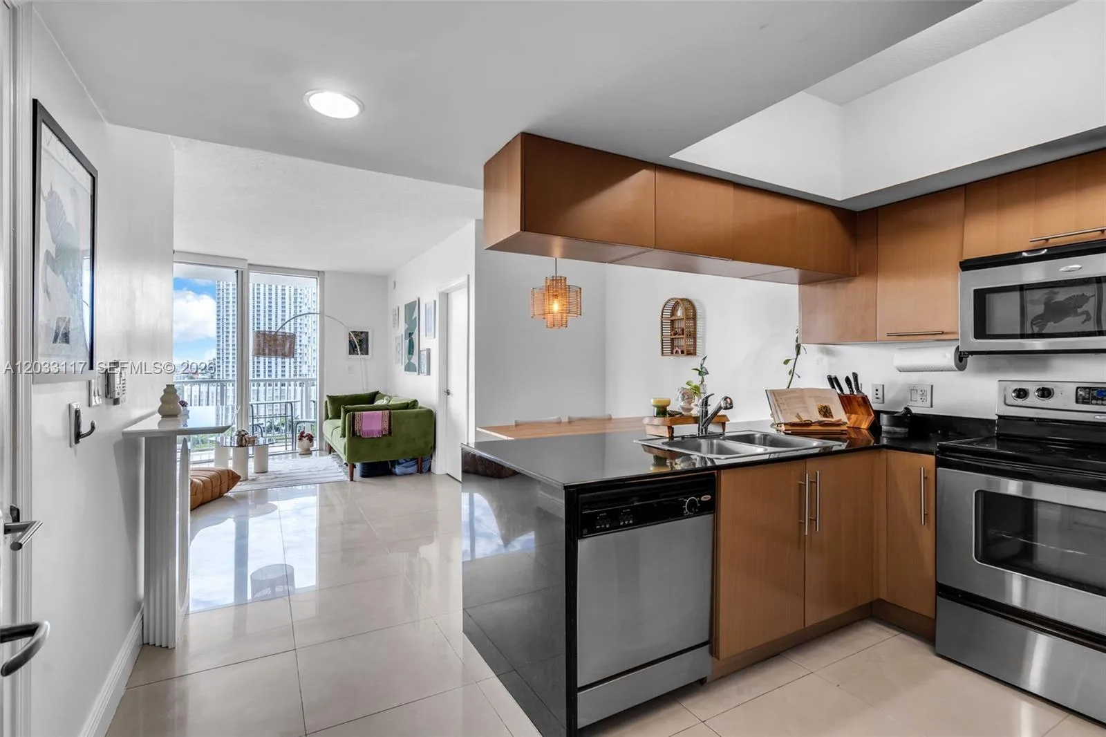1750 N Bayshore Dr # 1815, Miami, FL 33132 photo 2