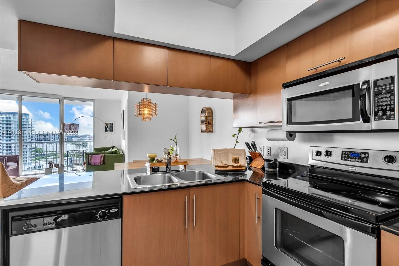 1750 N Bayshore Dr # 1815, Miami, FL 33132 photo 4
