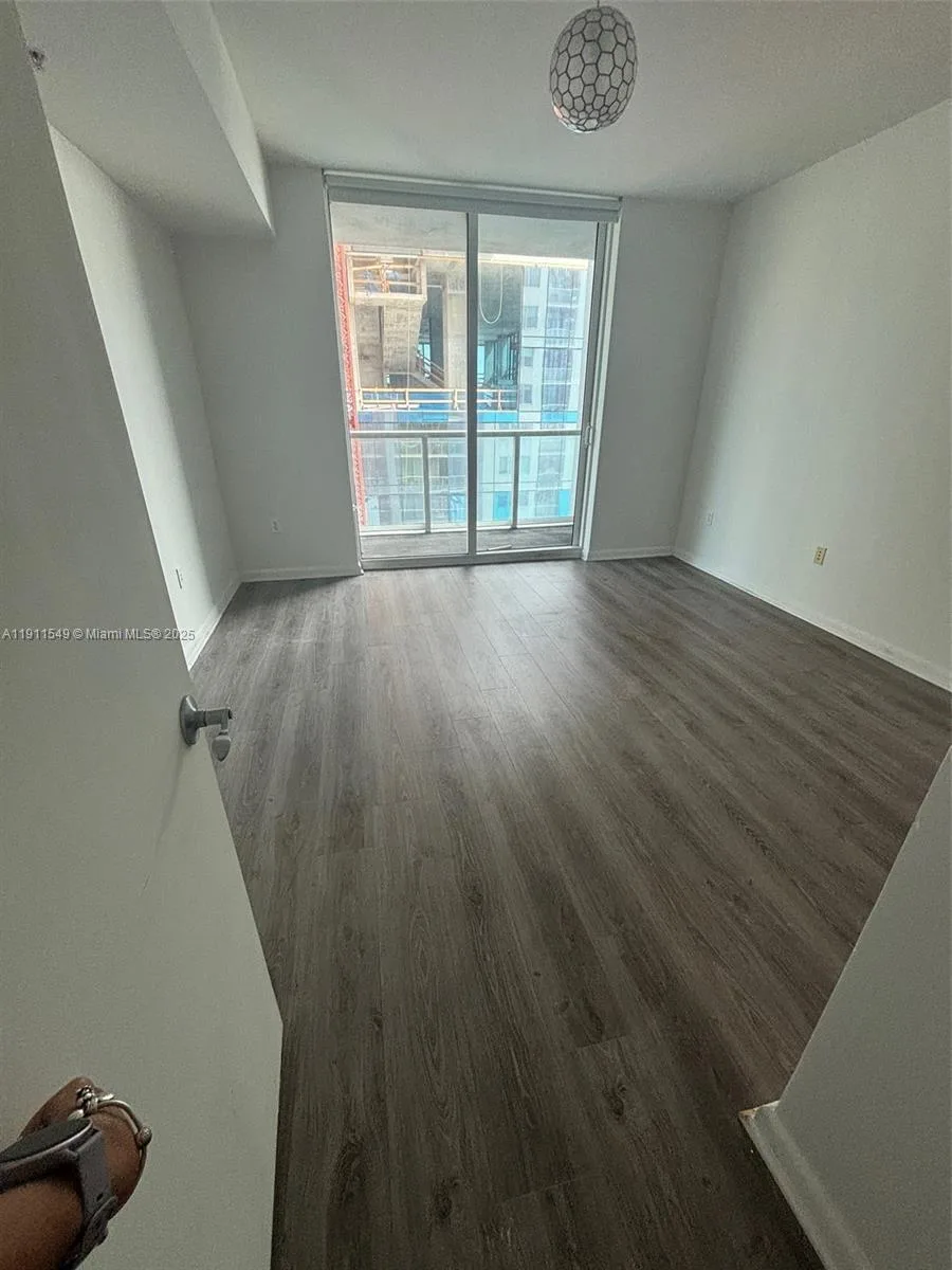 244 Biscayne Blvd # 1606, Miami, FL 33132 photo 9