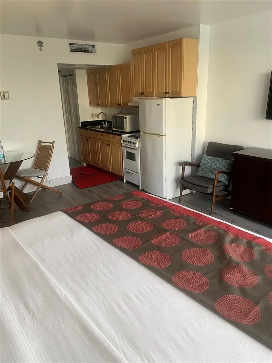 19201 Collins Avenue # 231, Sunny Isles Beach, FL 33160 photo 5