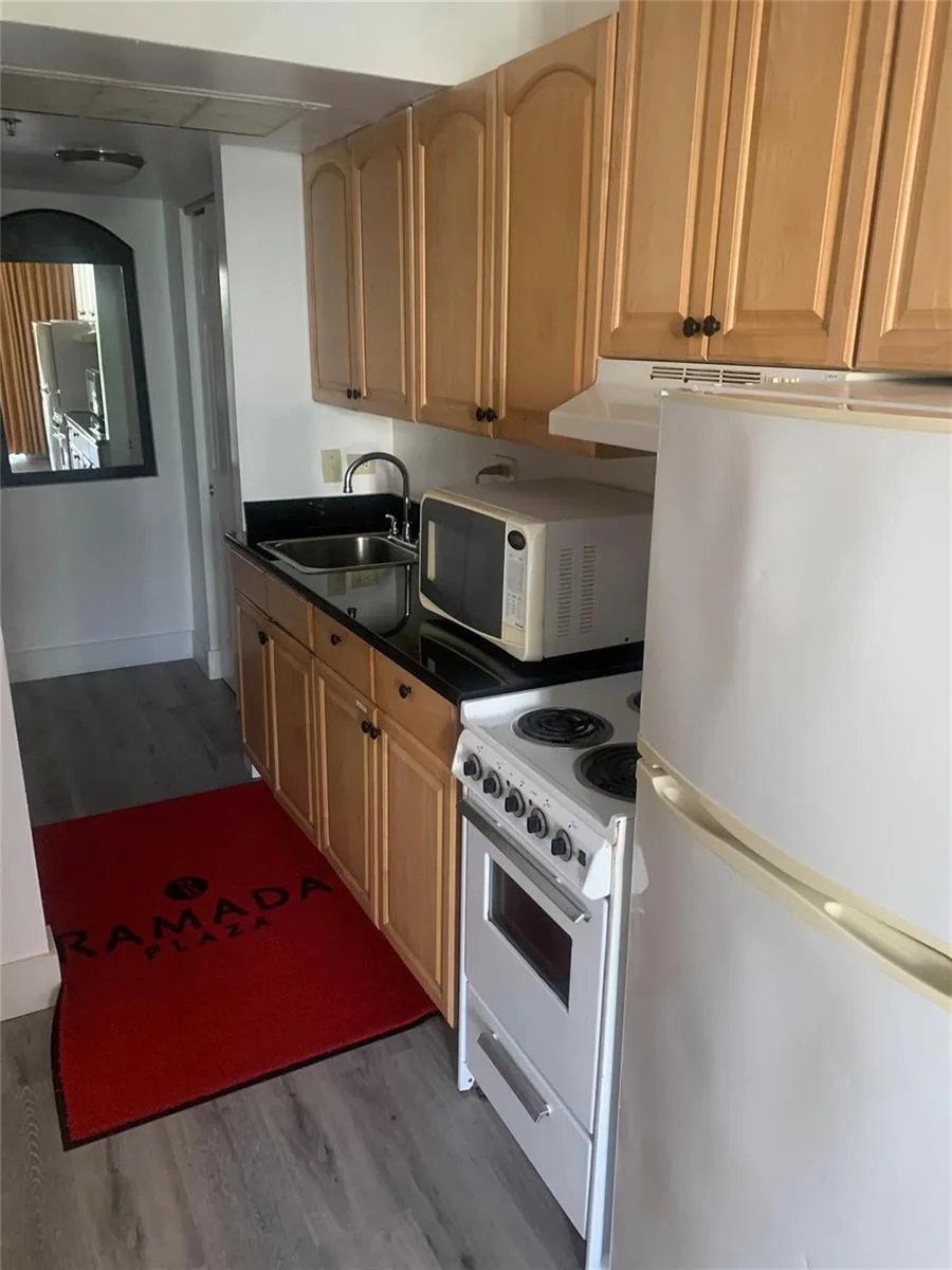 19201 Collins Avenue # 231, Sunny Isles Beach, FL 33160 photo 8