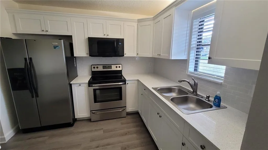 9273 SW 8th Street # 109, Boca Raton, FL 33428