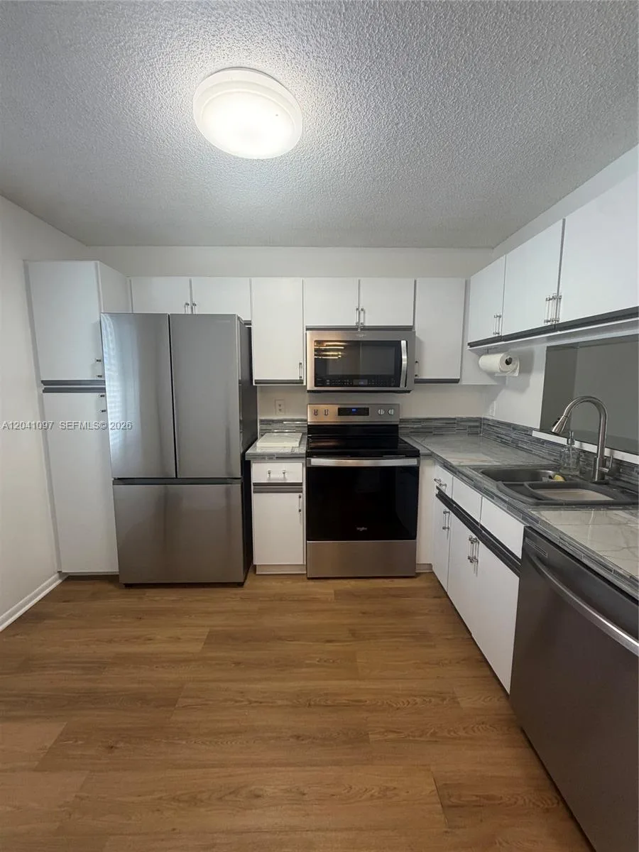 3031 Holiday Springs Blvd # 205-7, Margate, FL 33063