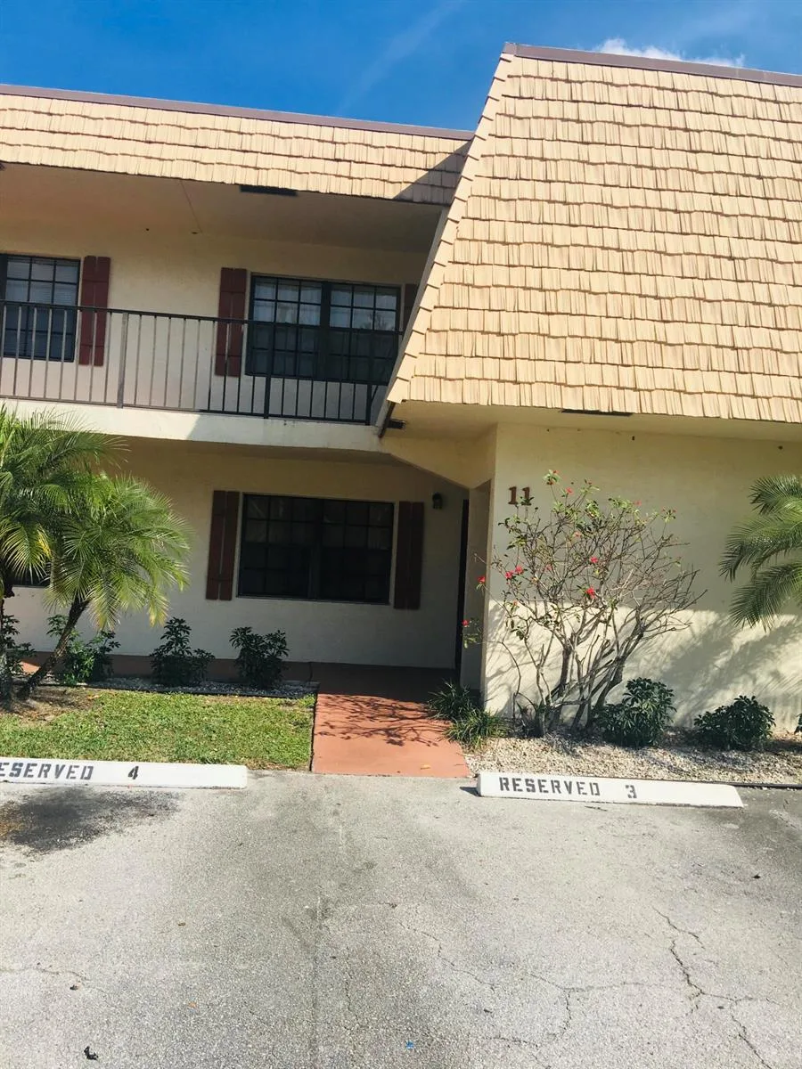 4243 Oak Terrace Drive # 4243, FL 33463