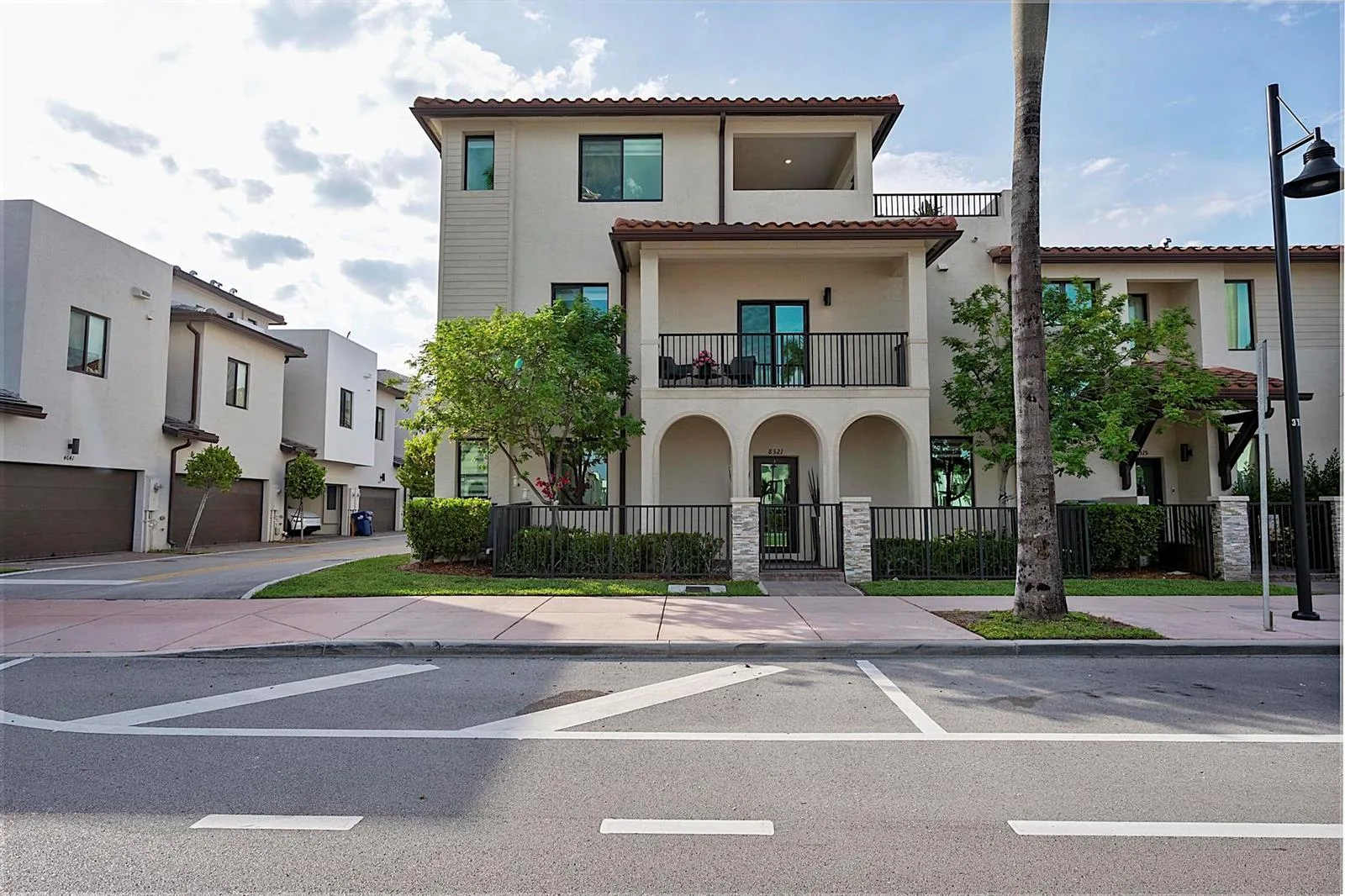 8321 Central Park Boulevard, Doral, FL 33166