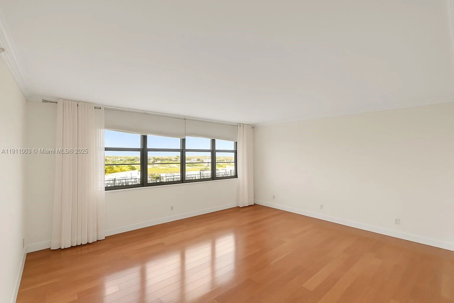 300 Three Islands Blvd # 518, Hallandale Beach, FL 33009 photo 12