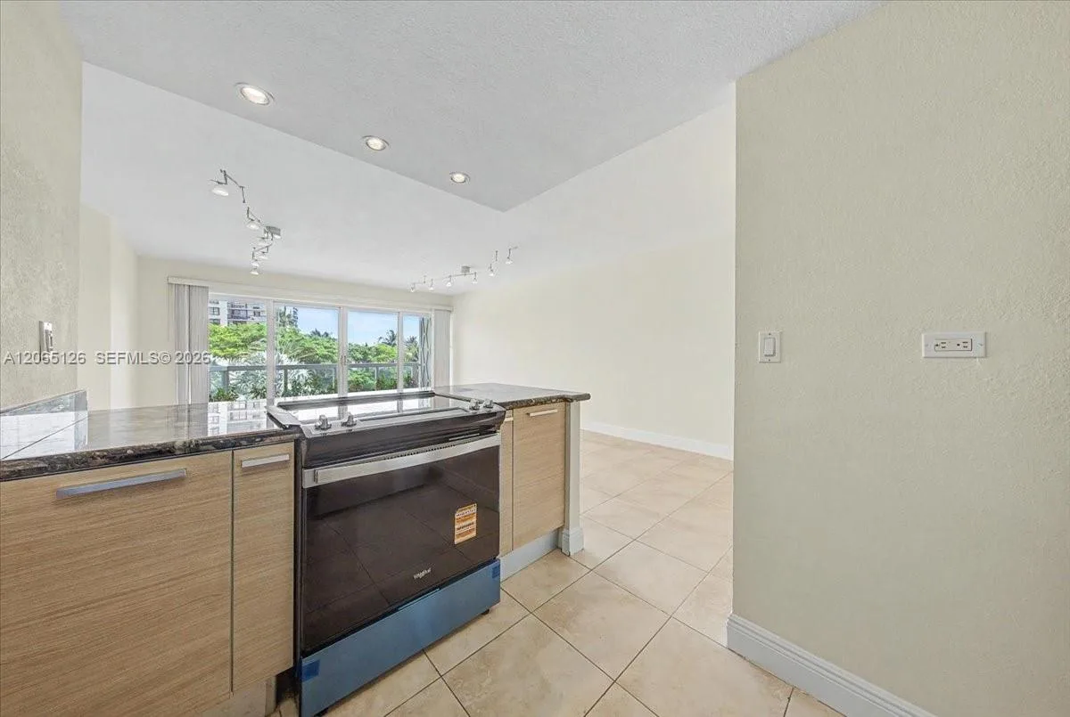 2451 Brickell Ave # 4F, Miami, FL 33129 photo 9