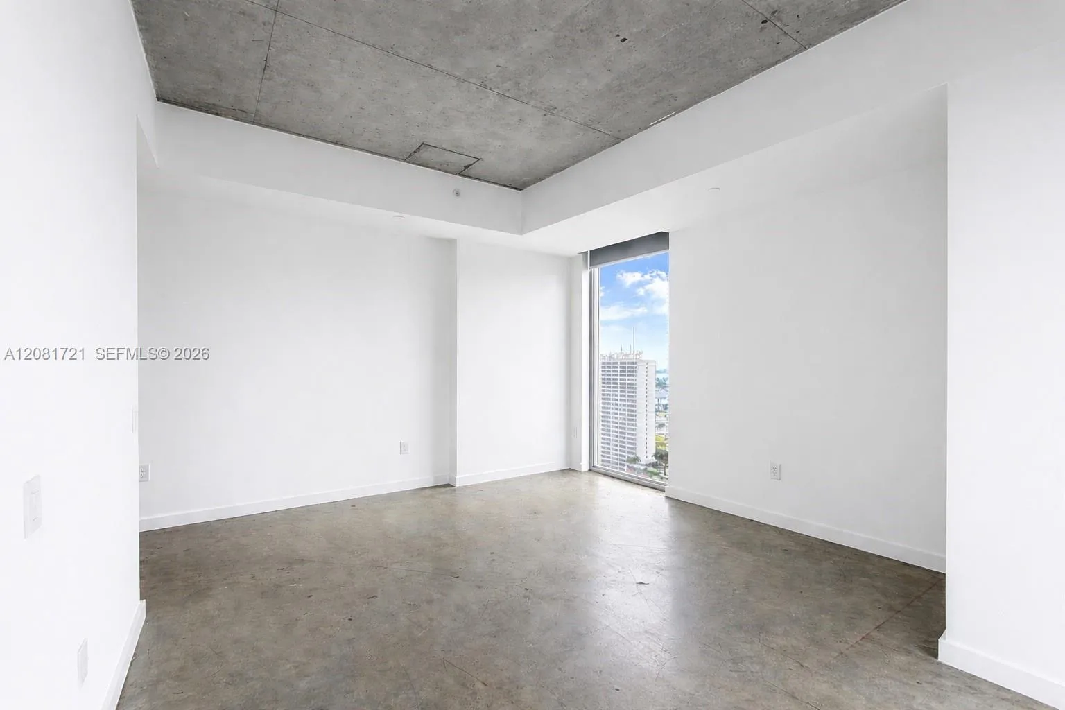 151 SE 1st St # 3001, Miami, FL 33131 photo 6