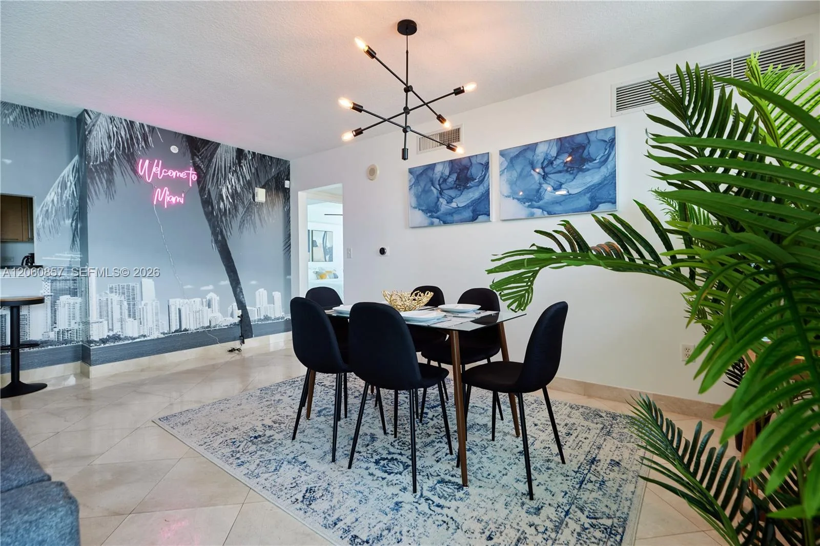 31 SE 5th St # 3201, Miami, FL 33131 photo 4