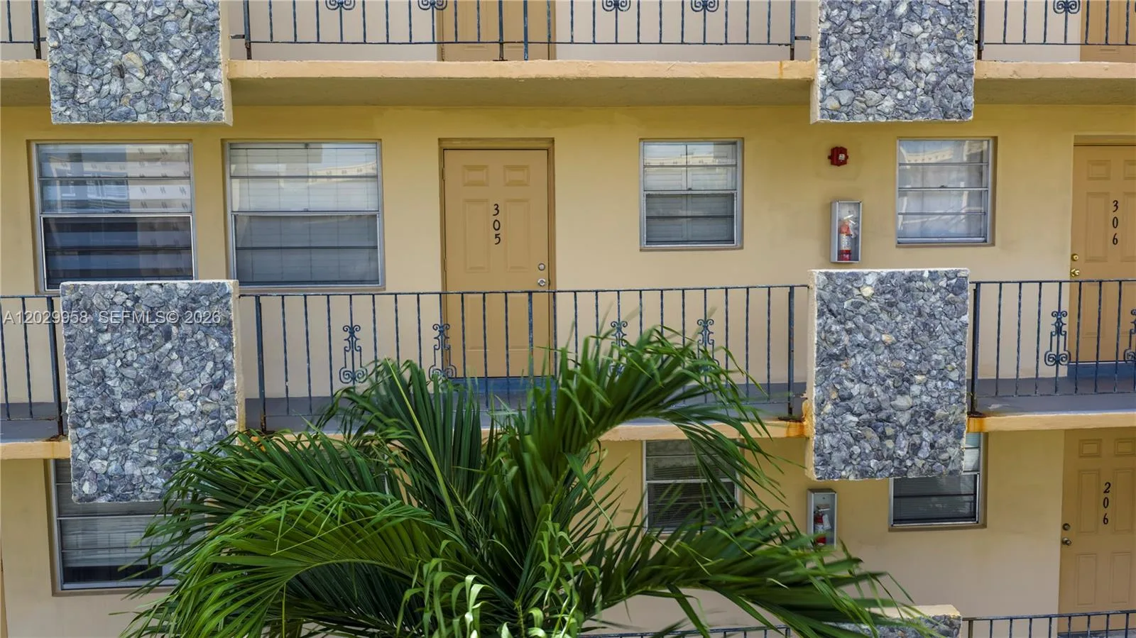 2145 Pierce St # 305, Hollywood, FL 33020 photo 10