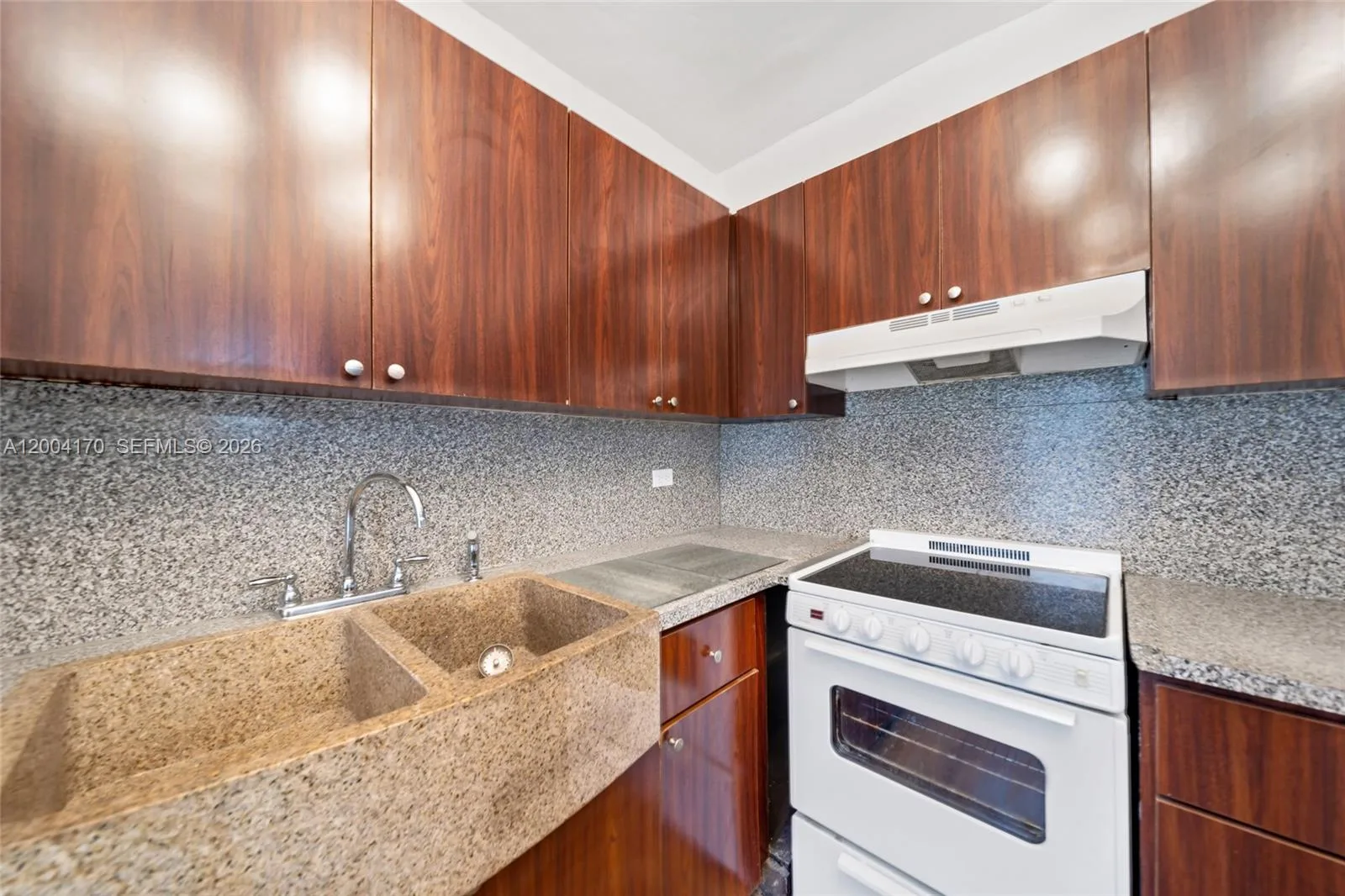 1150 Euclid Ave # 110, Miami Beach, FL 33139 photo 3