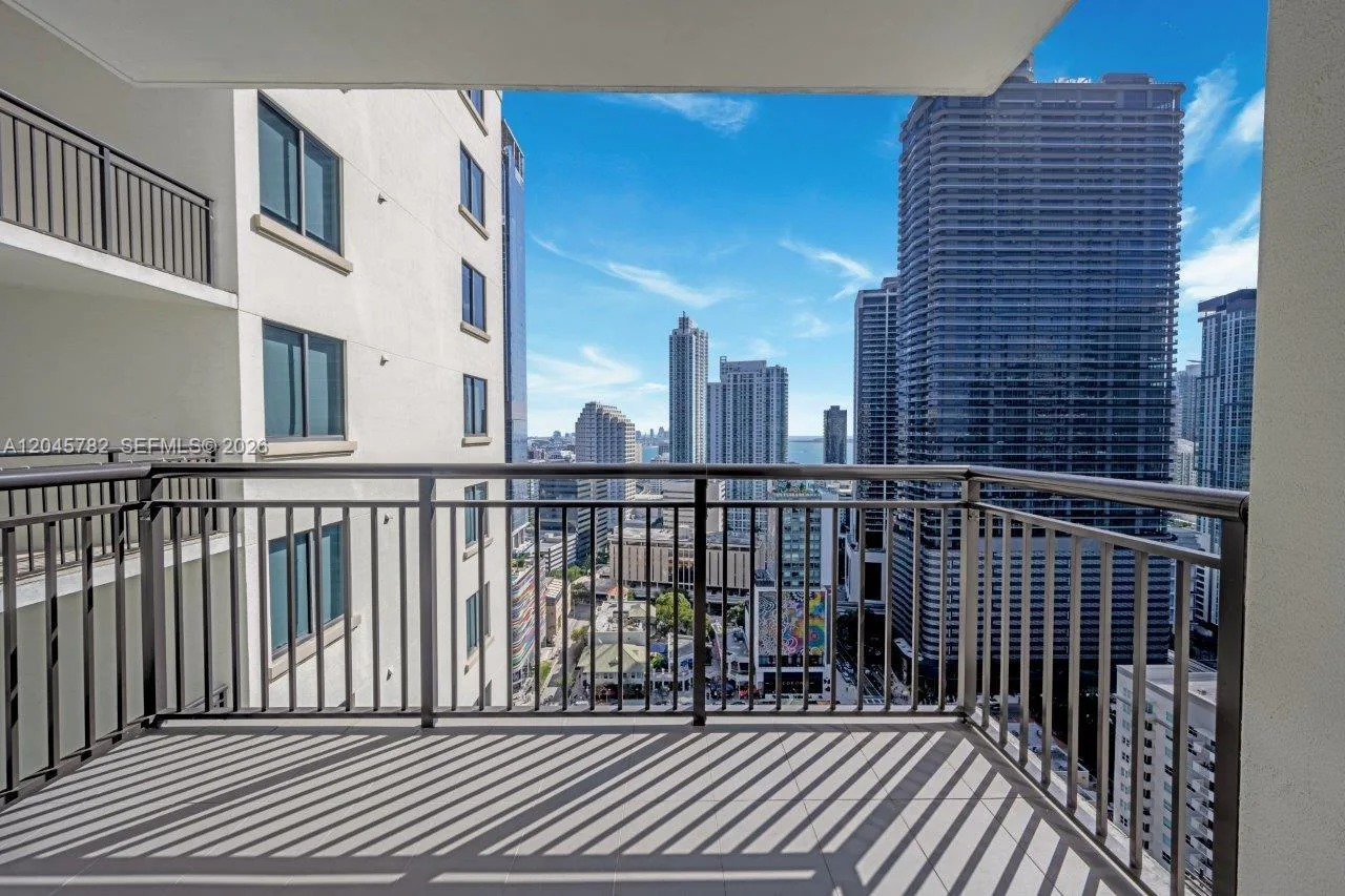 999 SW 1st Ave # 2911, Miami, FL 33130 photo 12