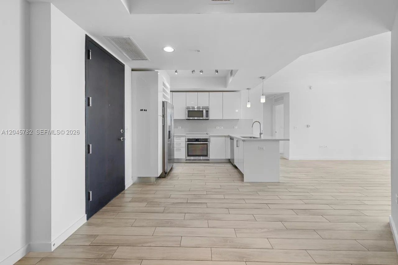 999 SW 1st Ave # 2911, Miami, FL 33130 photo 3