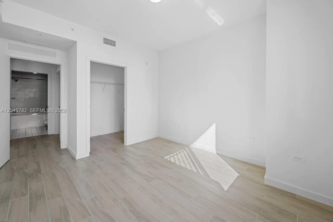 999 SW 1st Ave # 2911, Miami, FL 33130 photo 8