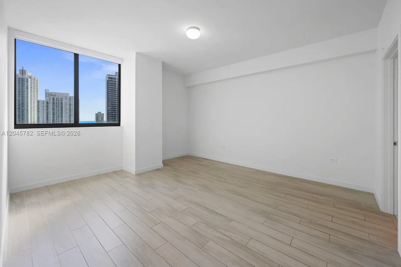 999 SW 1st Ave # 2911, Miami, FL 33130 photo 9