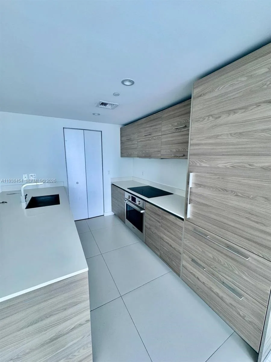1300 S Miami Ave # 1604, Miami, FL 33130