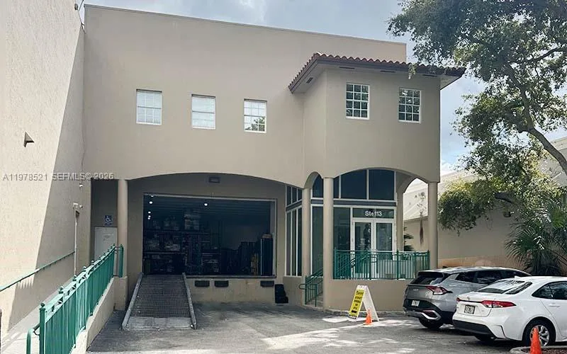 10200 NW 25th St # 113, Doral, FL 33172