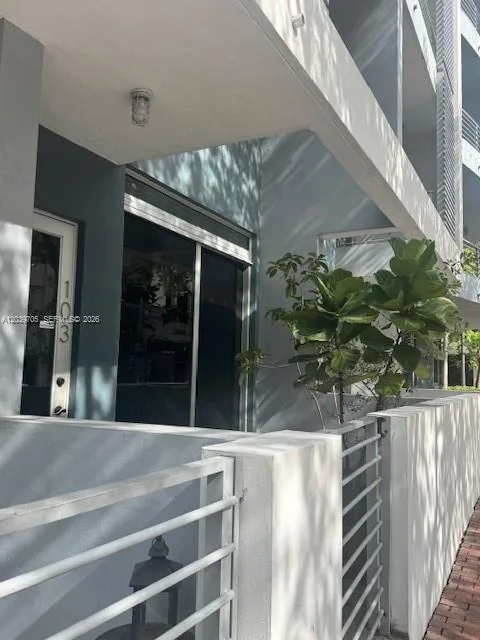 3339 Virginia St # 105, Miami, FL 33133