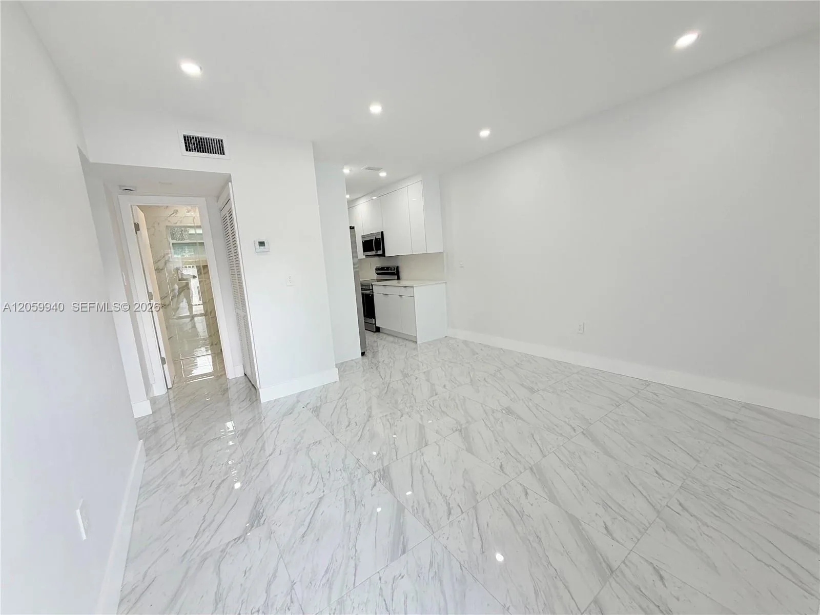 3392 NW 50th St # 3392, Miami, FL 33142 photo 4