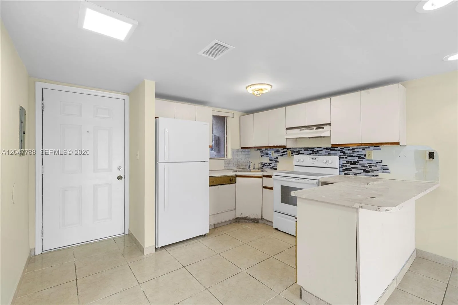 5580 W 26th Ct # 102, Hialeah, FL 33016 photo 4