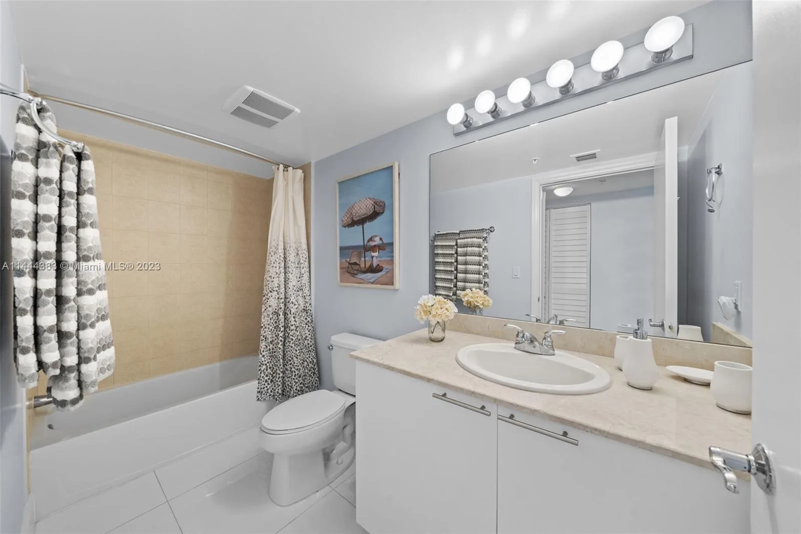 16699 Collins Ave # 1104, Sunny Isles Beach, FL 33160 photo 12