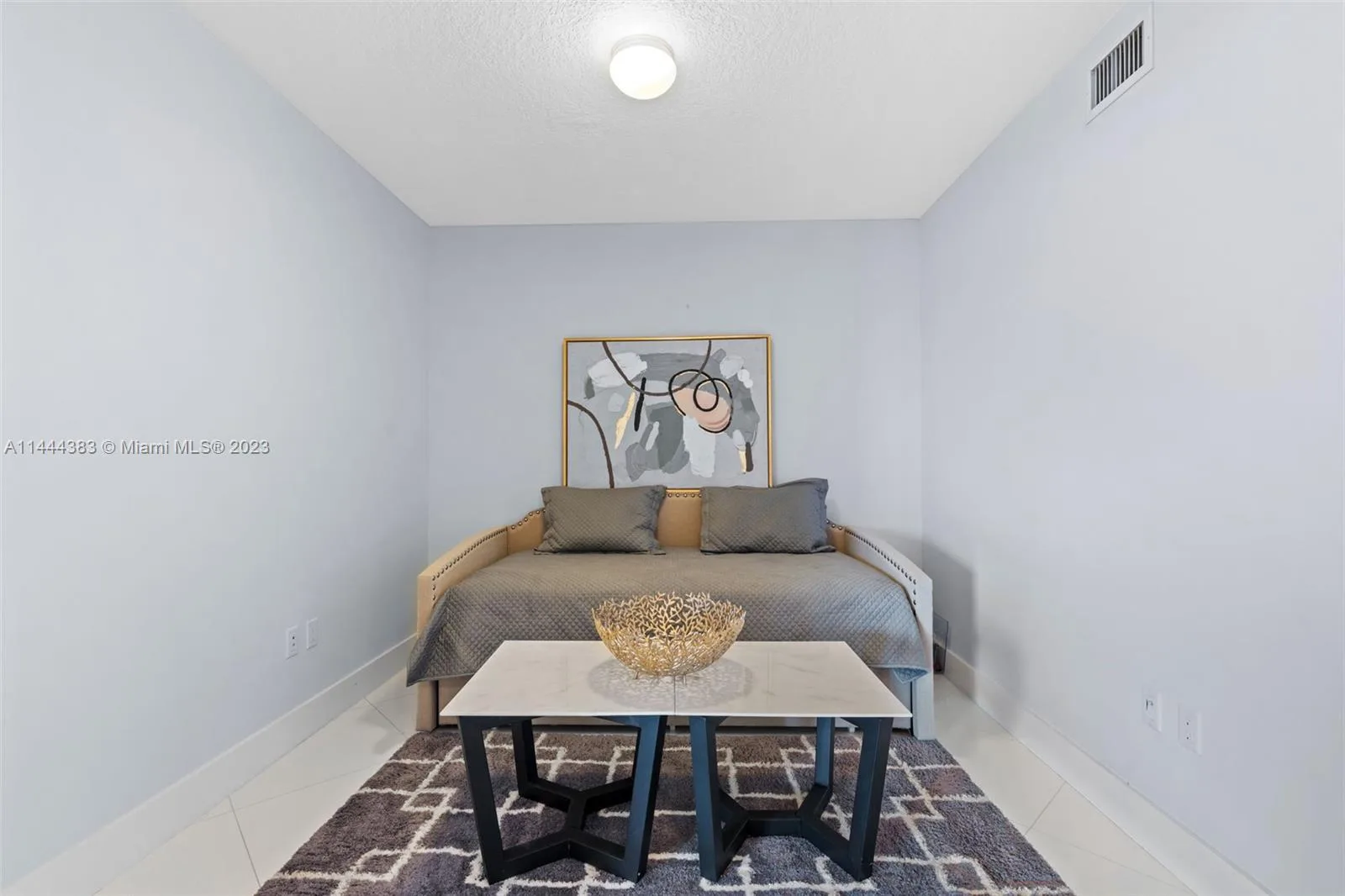16699 Collins Ave # 1104, Sunny Isles Beach, FL 33160 photo 13