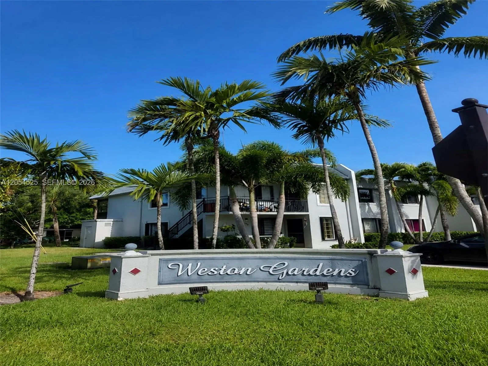 16571 Blatt Blvd # 203, Weston, FL 33326