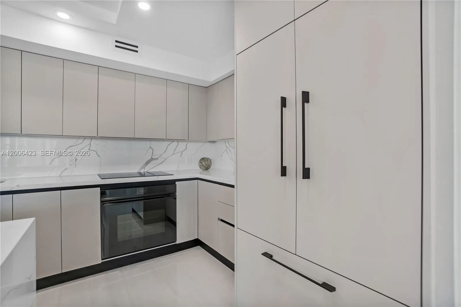 1155 Brickell Bay Dr # 2003, Miami, FL 33131 photo 5