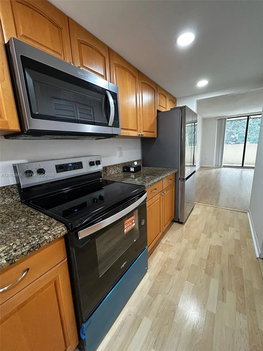 7451 NW 16th St # 304, Plantation, FL 33313 photo 11