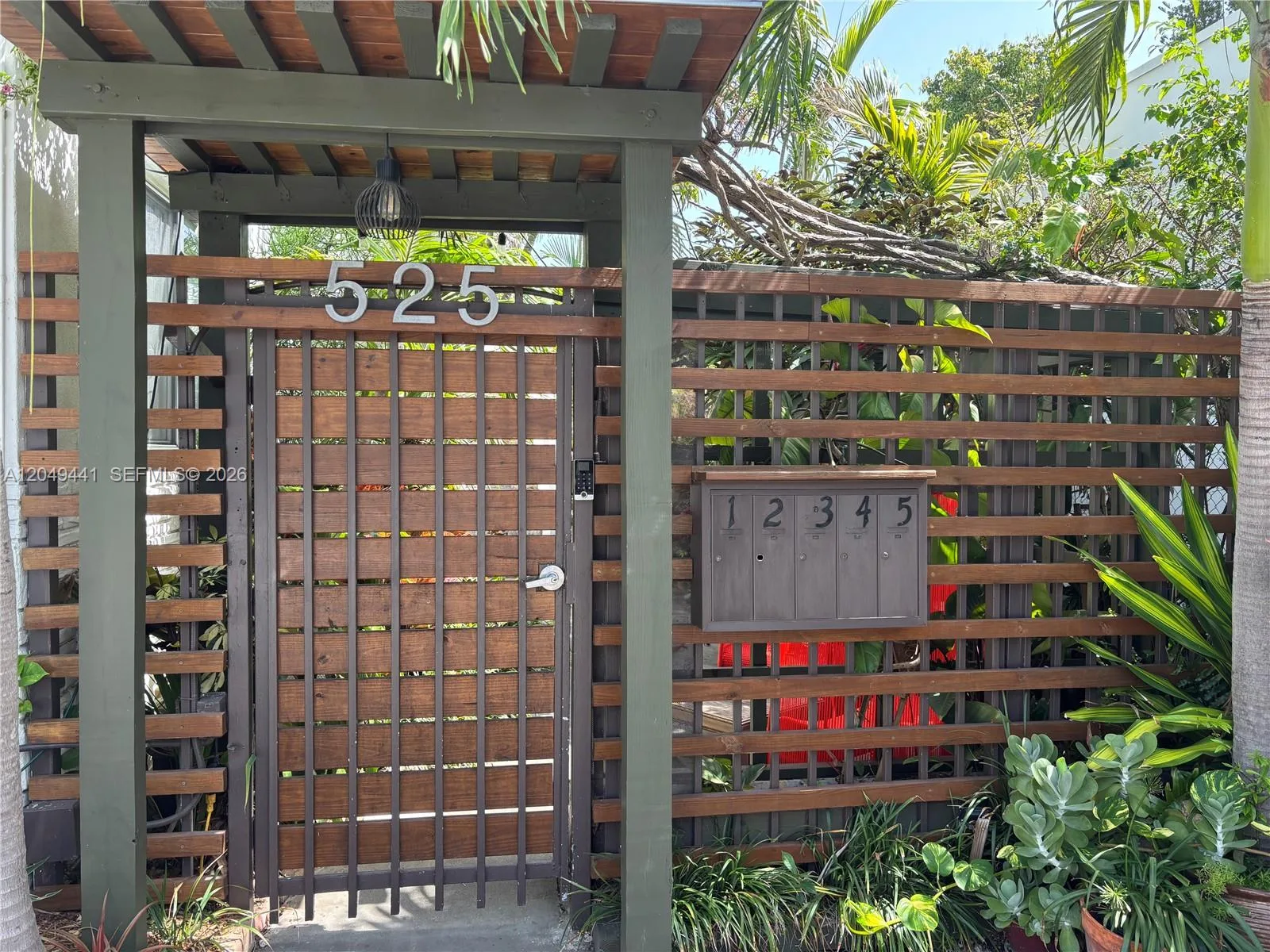 525 NE 63rd St # 4, Miami, FL 33138 photo 2