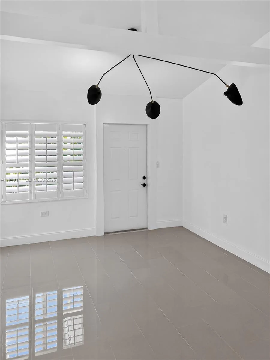 525 NE 63rd St # 4, Miami, FL 33138 photo 4
