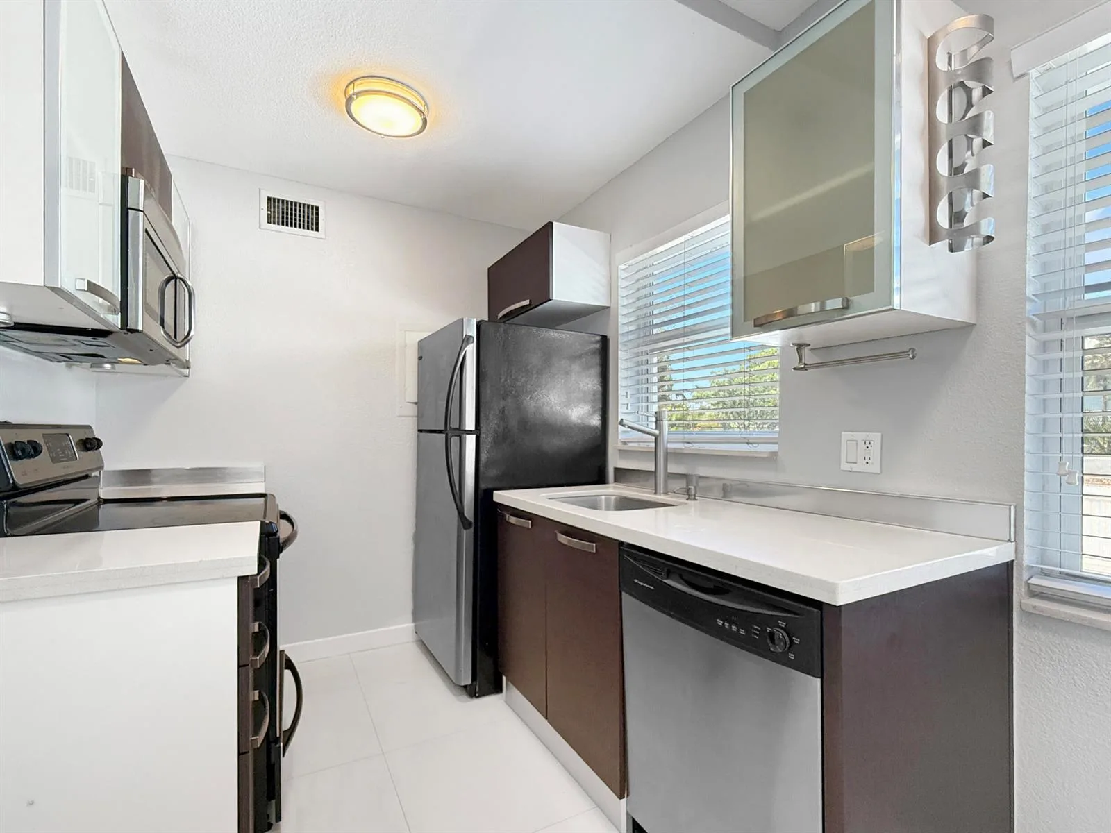 416 NE 15th Avenue # 12, Fort Lauderdale, FL 33301 photo 9
