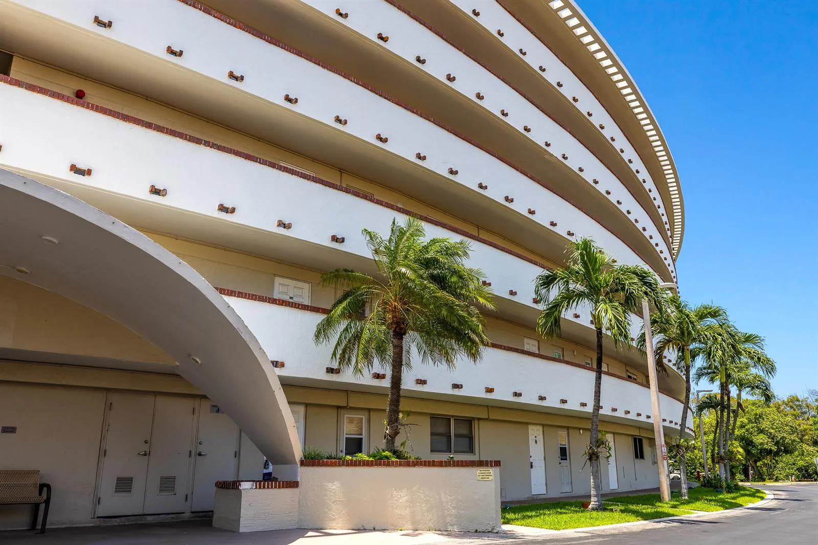 1319 E Hillsboro Boulevard # 208, Deerfield Beach, FL 33441