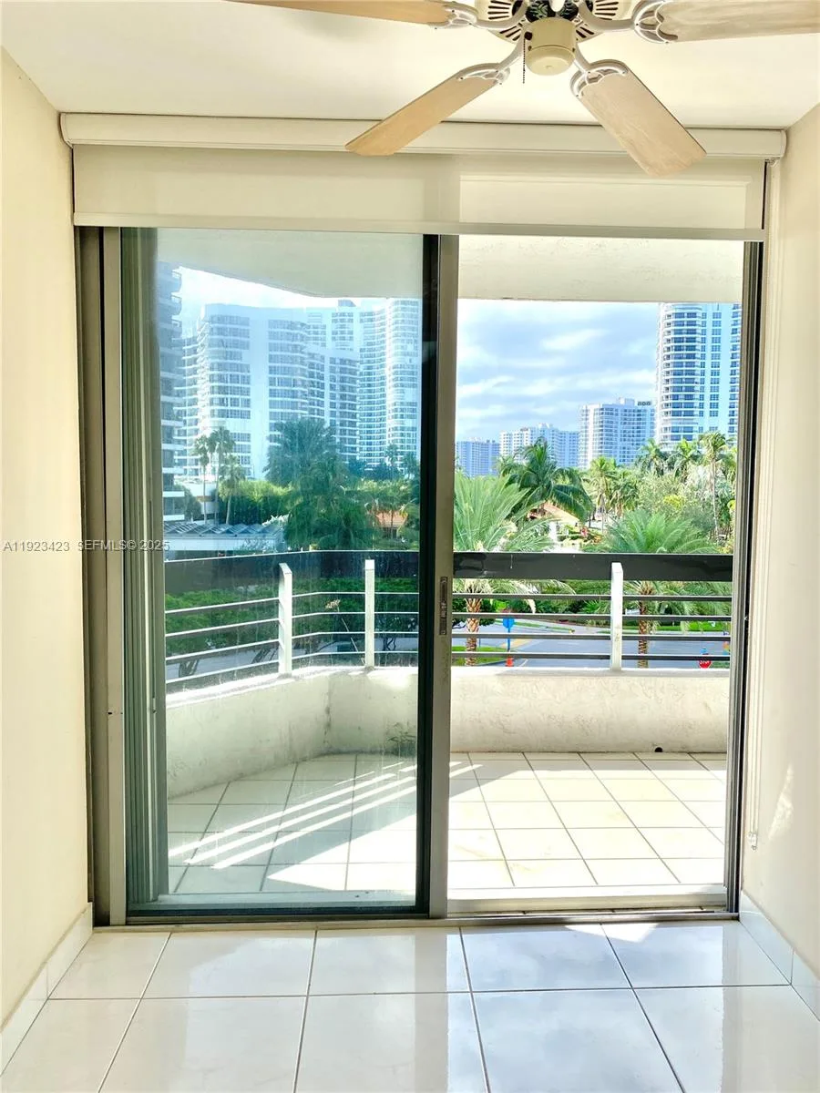 19195 NE 36th Ct # 402, Aventura, FL 33180 photo 10