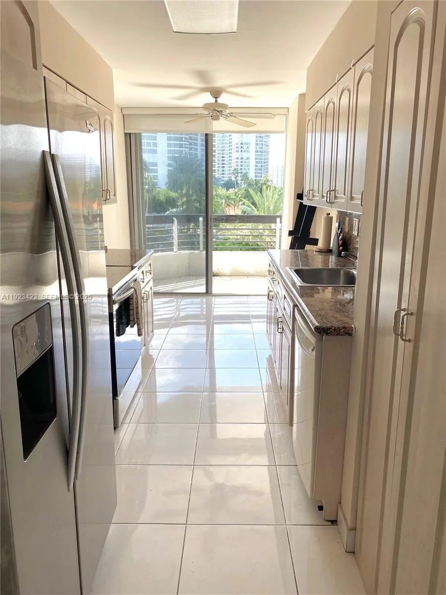 19195 NE 36th Ct # 402, Aventura, FL 33180 photo 7