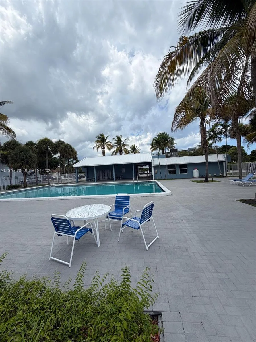 411 Executive Center Dr # 109, West Palm Beach, FL 33401 photo 13