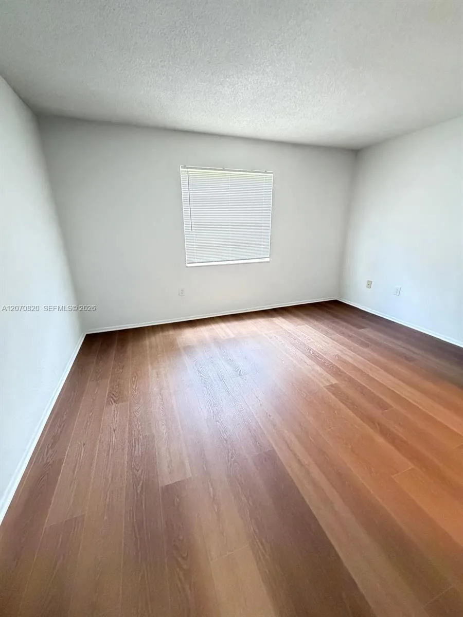 411 Executive Center Dr # 109, West Palm Beach, FL 33401 photo 7