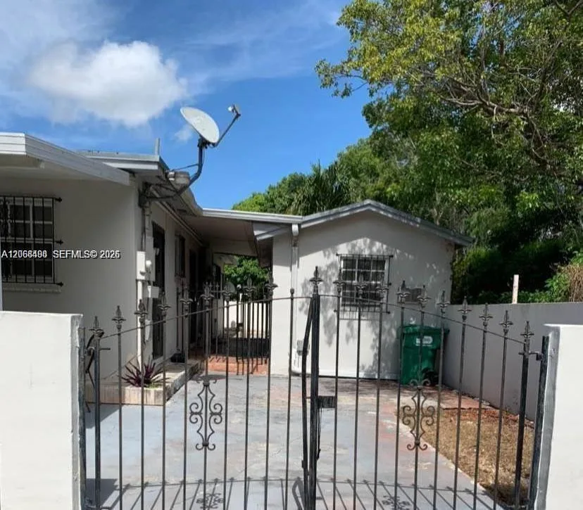 15530 SW 308th St # D, Homestead, FL 33033 photo 2