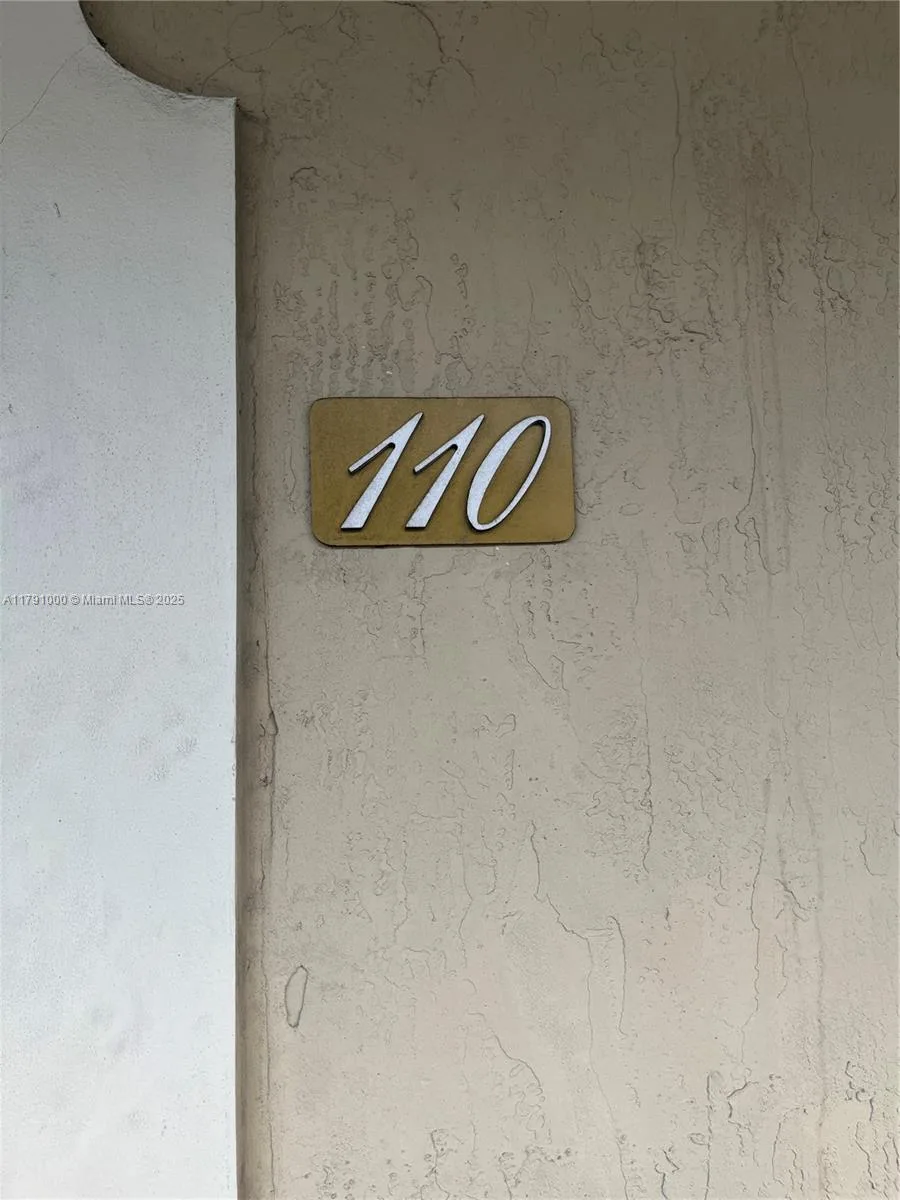 7985 NW 8th St # 110A, Miami, FL 33126